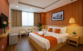 Saigon Central Hotel & Spa - Walking Street